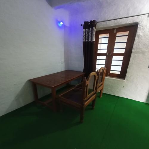 Shiv Nivas Homestay, Godaha
